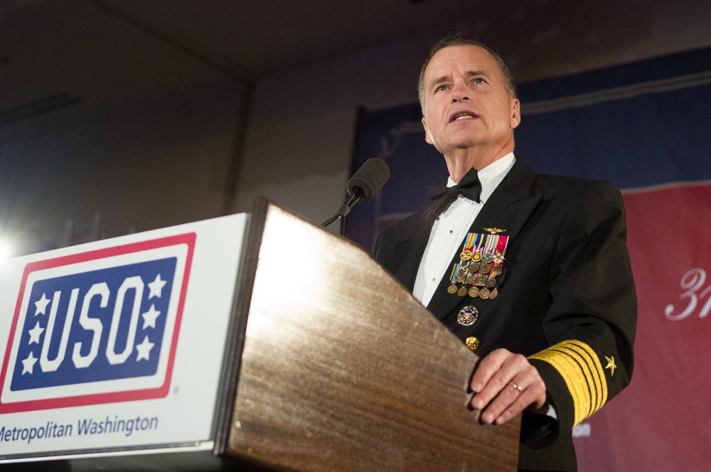 Retiring Vice Chairman of Joint Chiefs Honored at USO Dinner
