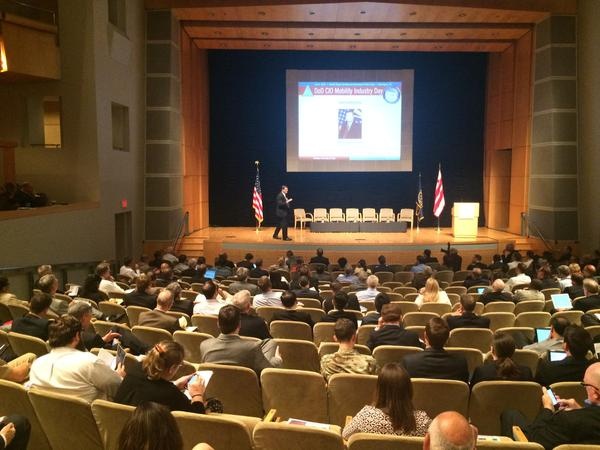 DoD CIO Hosts Mobility Industry Day in Washington