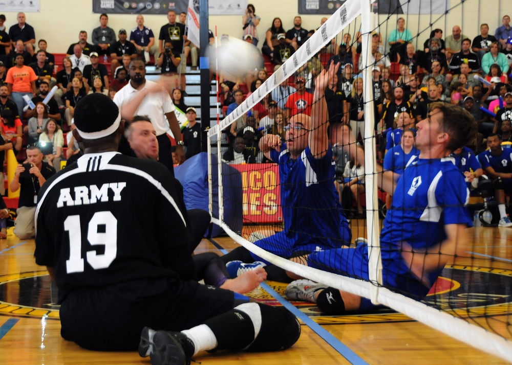 Army Volleyball Team Wins Gold at 2015 Warrior Games