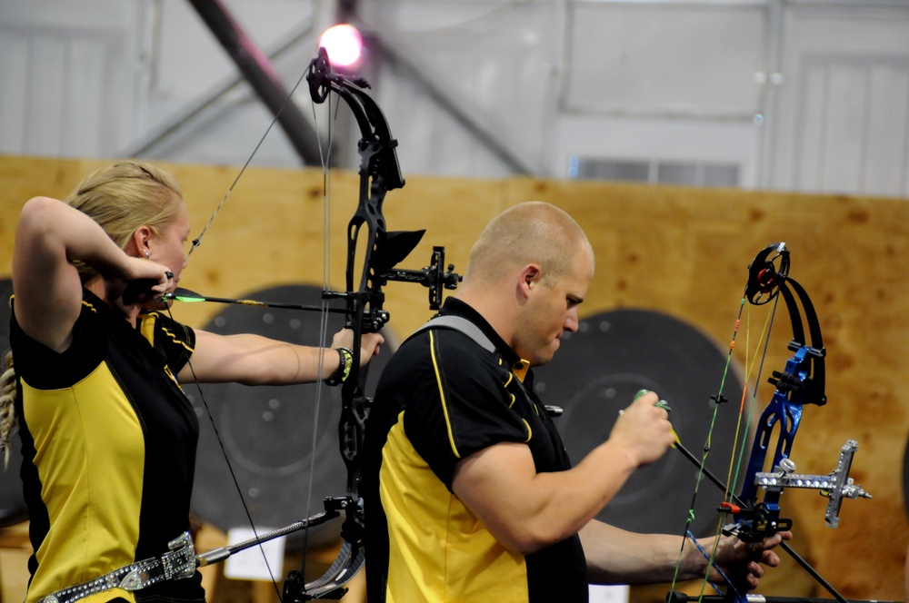 Army Reservists Earn Medals in Archery Competition at 2015 DoD Warrior Games