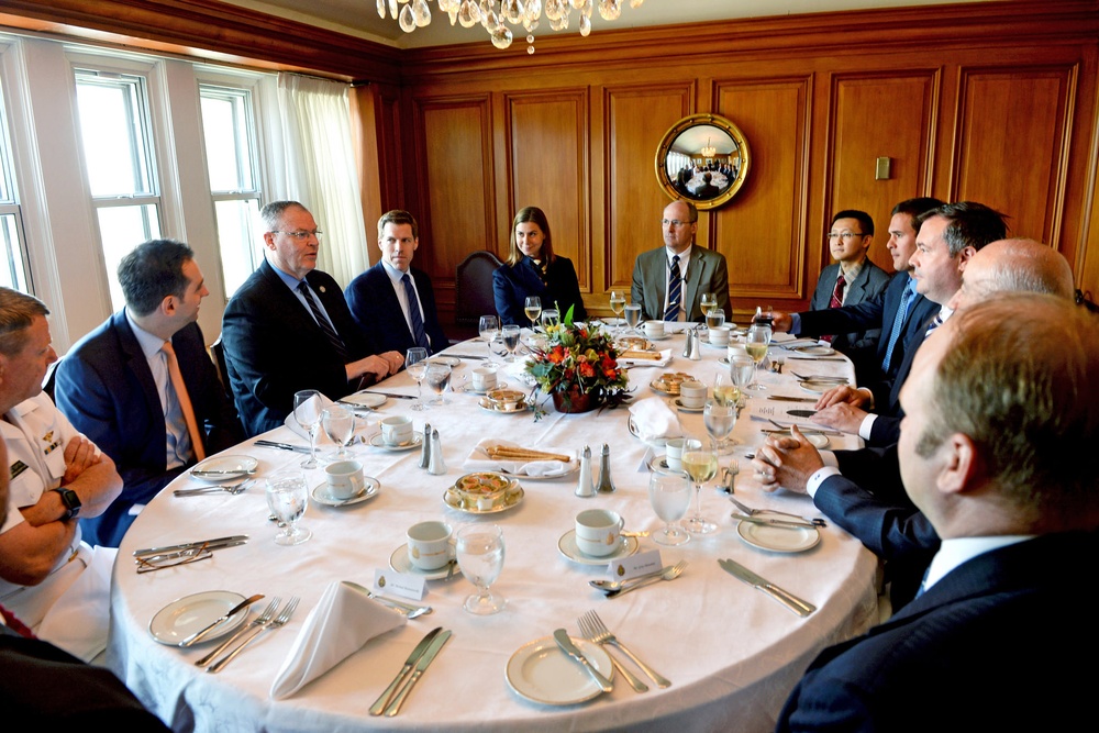 U.S. and Canadian Defense Leaders Discuss Global Security Challenges