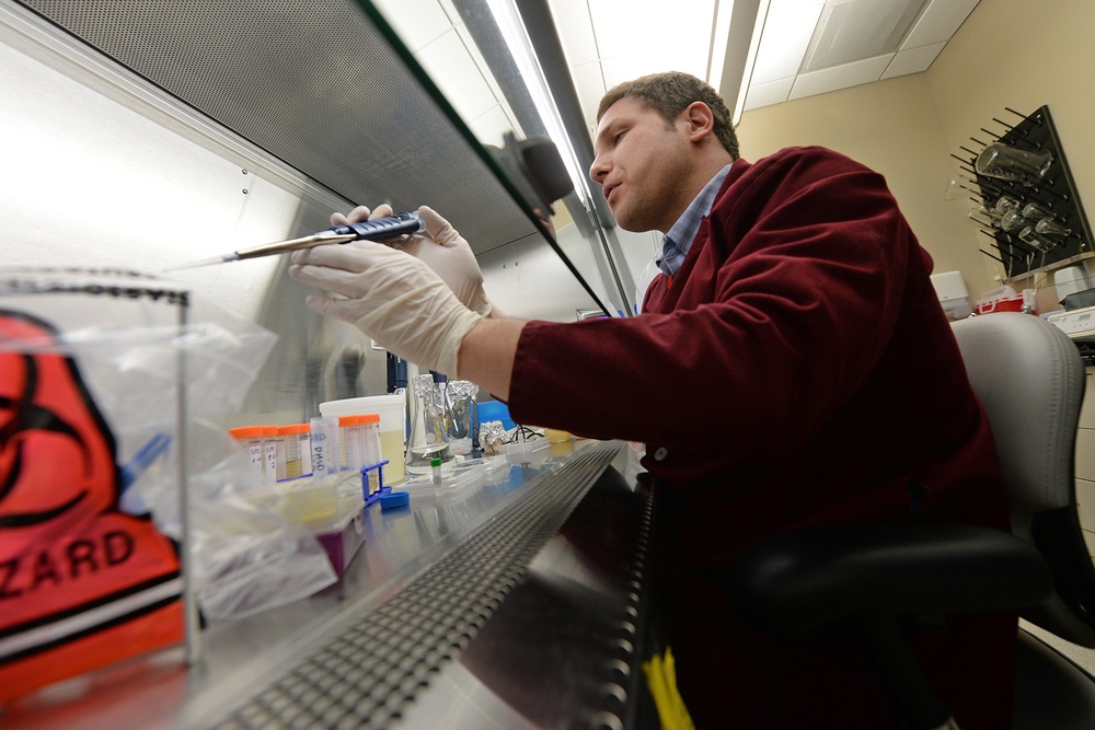 Researcher Battles Drug-Resistant Infection at Texas Military Base