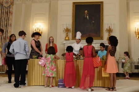 Military Families Honored at White House Mother's Day Tea