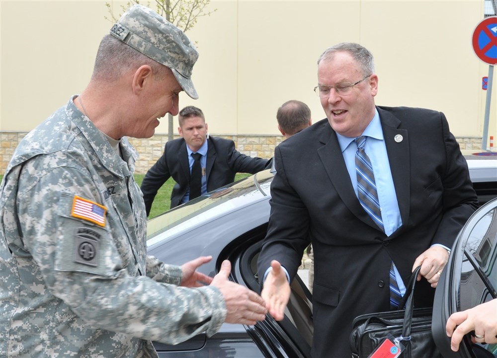 U.S. Africa Command Leader Welcomes Deputy Defense Secretary