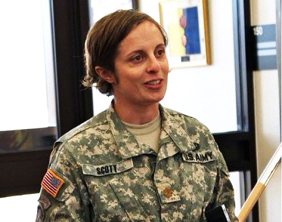 Army Major Completes Gender-Integrated Ranger Training Course