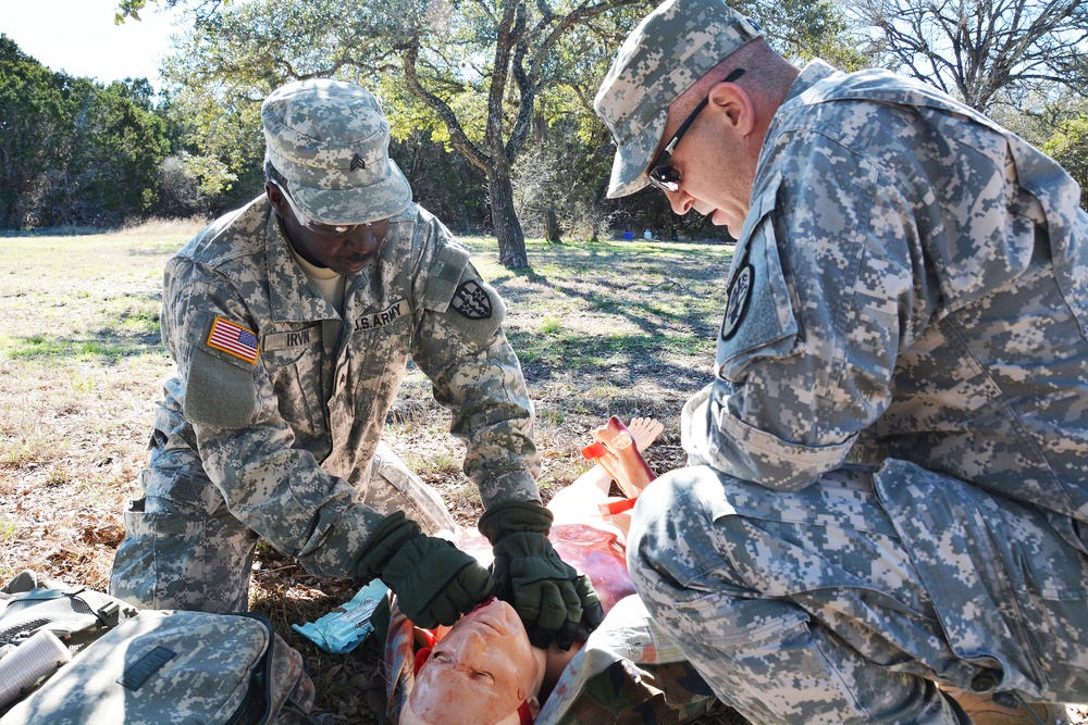Army Medics Hone Emergency Skills in Training Exercise