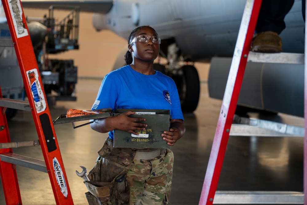 2nd Bomb Wing Airmen Compete in the Quarter 2 Load Competition