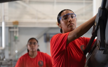 2nd Bomb Wing Airmen Compete in the Quarter 2 Load Competition