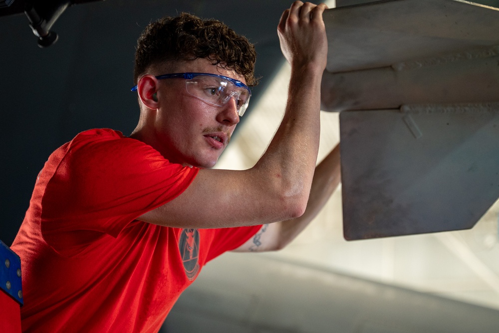 2nd Bomb Wing Airmen Compete in the Quarter 2 Load Competition