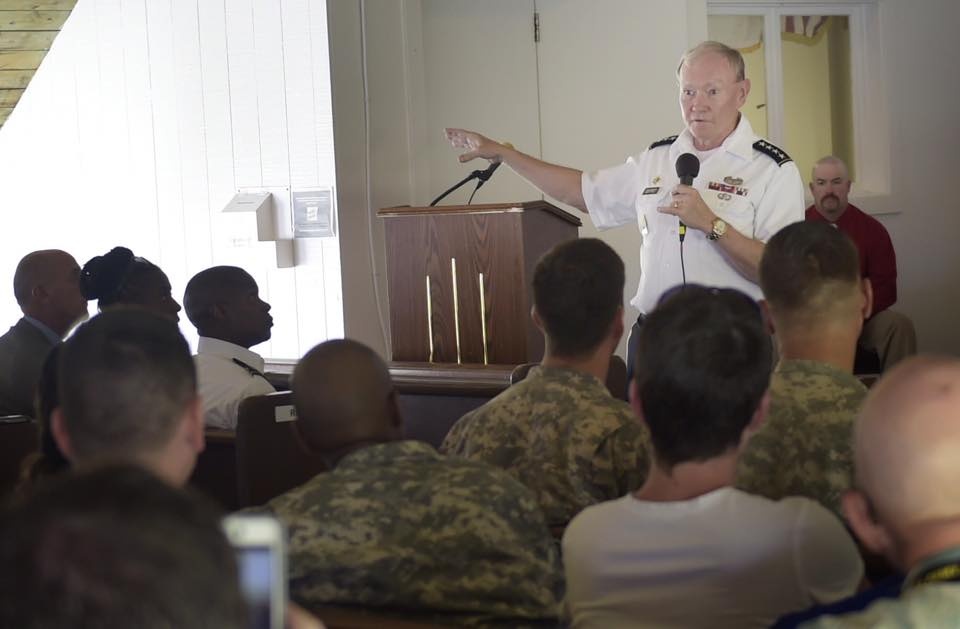 Dempsey Addresses ISIL Threat at Marshall Islands Military Site