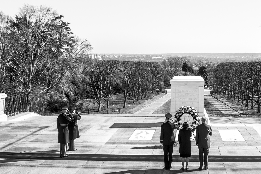Outgoing Defense Secretary Hagel Pays Respects at Tomb of the Unknown Soldier