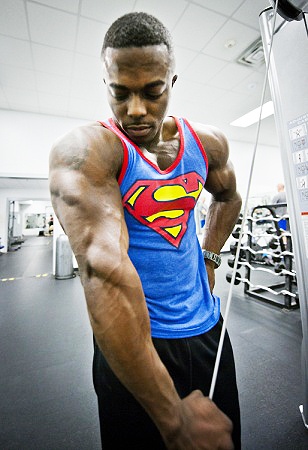 Airman Becomes Youngest Pro Bodybuilder