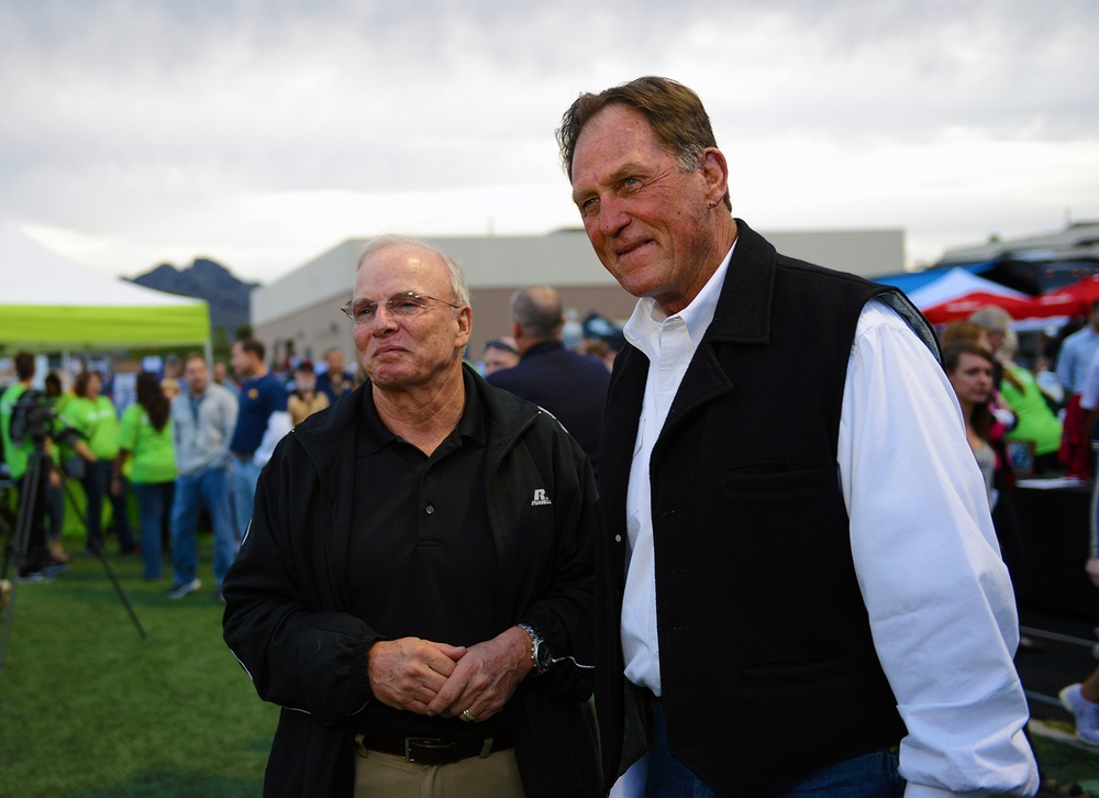 Retired Army Sergeant Major and NFL Hall of Famer Record Super Bowl Shoutout for Troops