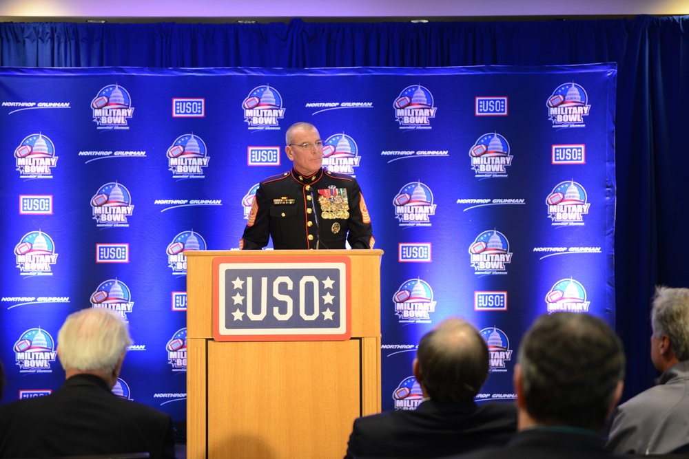 Senior Enlisted Advisor Participates in Military Bowl Festivities