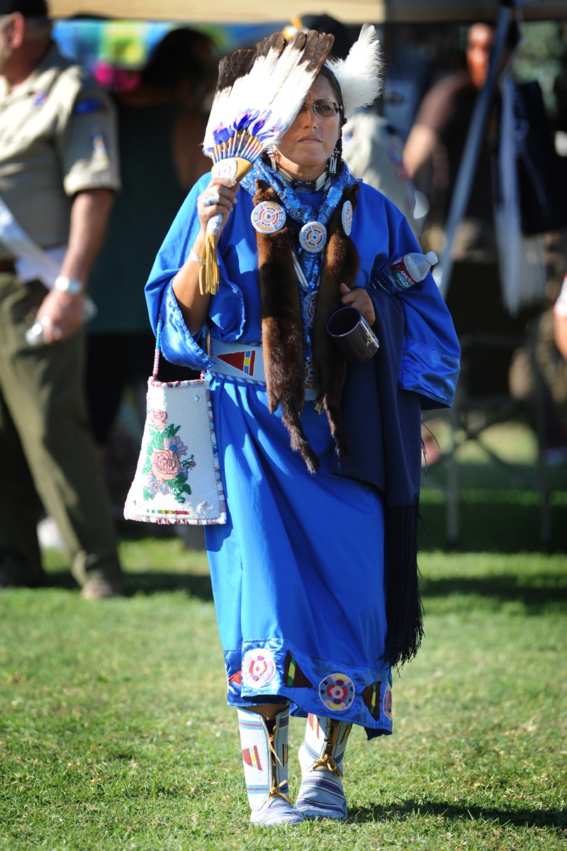 Retired Navy Chief Petty Officer Leads Native American Veterans Pow Wow