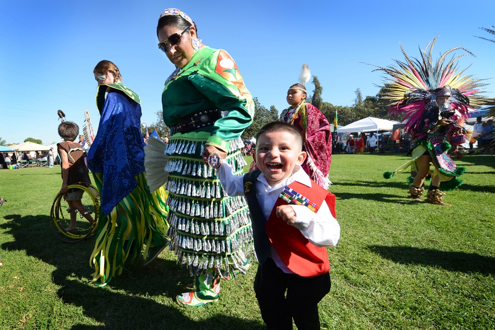 Pascua Yaqui Tribe Member Honors Veterans at Pow Wow