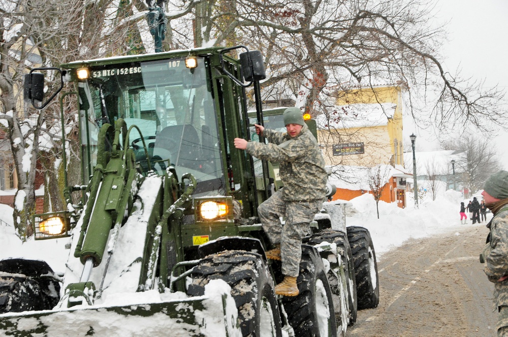 National Guard Troops Assist in Buffalo Snow Removal Efforts