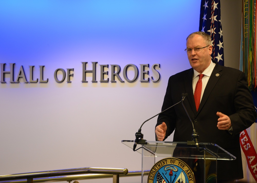 Deputy Defense Secretary Honors Union Army Officer Alonzo Cushing with Medal of Honor