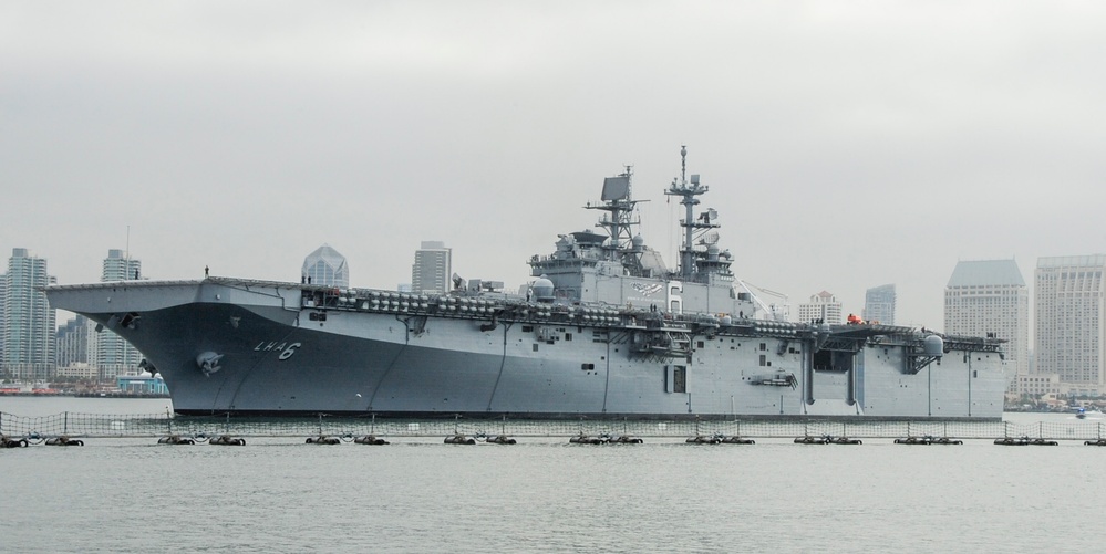 Future Amphibious Assault Ship USS America Arrives in San Diego