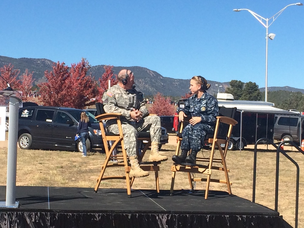 Dempsey Praises Warrior Games Competitors at Adaptive Warrior Show