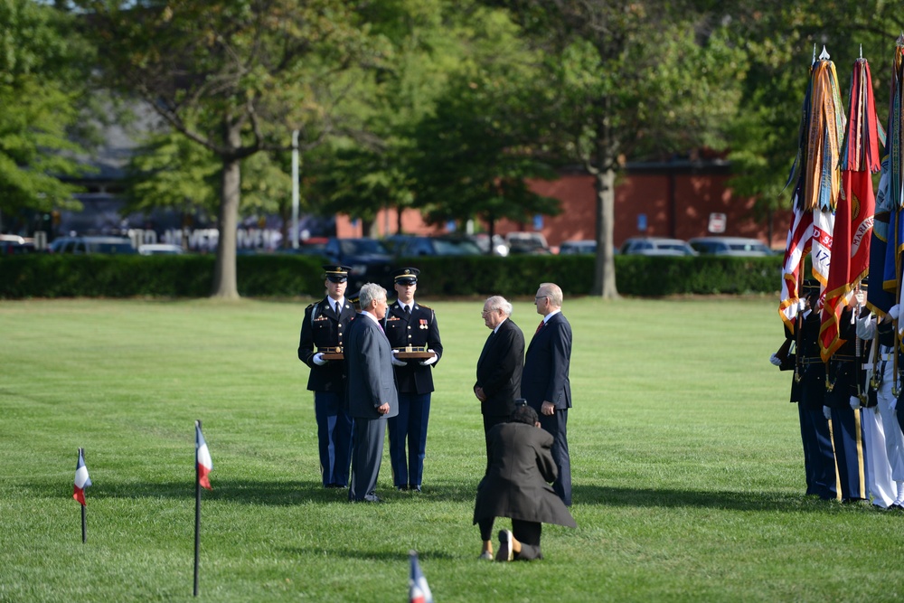 Hagel Honors Levin and McKeon at Farewell Ceremony