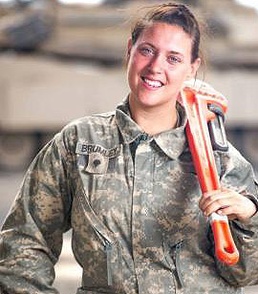 Oregon National Guard Soldier Trains on Abrams Tank