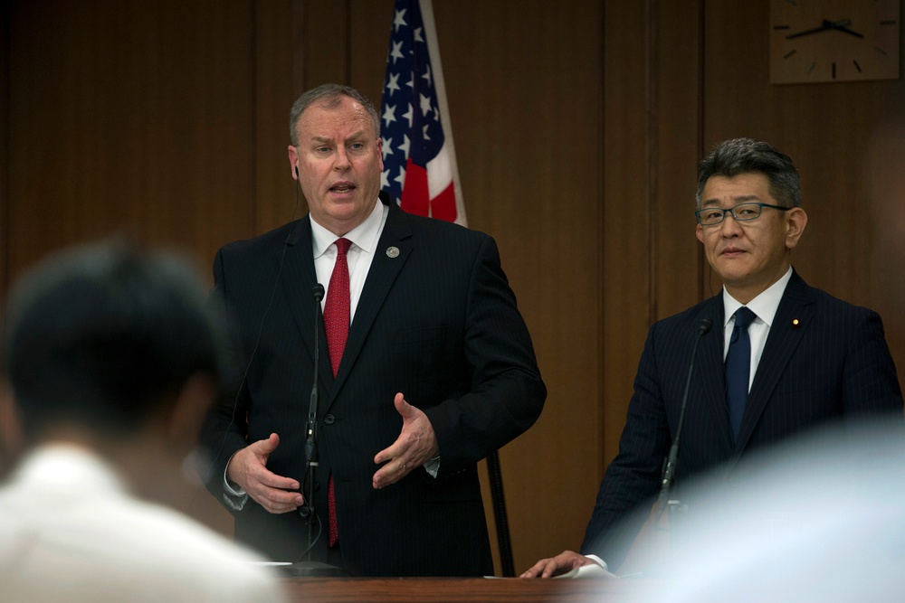 U.S. and Japan Discuss Strengthening Asia-Pacific Security Ties