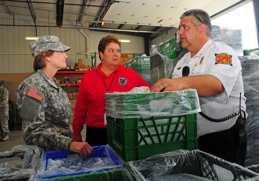 Ohio Adjutant General Visits Toledo During Clean Water Emergency