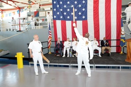 Passing the Torch, Holding the Line:  Command Changes Hands at Navy Reserve Center Great Lakes