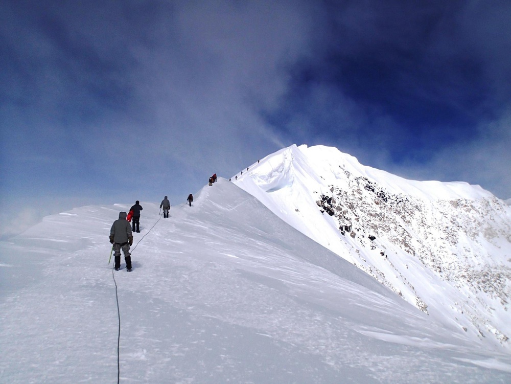 Airborne Brigade Scales Alaska's Mount McKinley