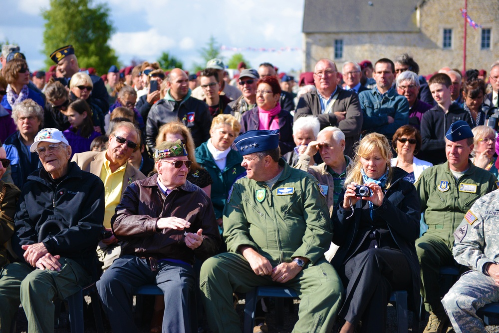 NATO Commander Honors D-Day Paratroopers and Aircrews at Monument Unveiling