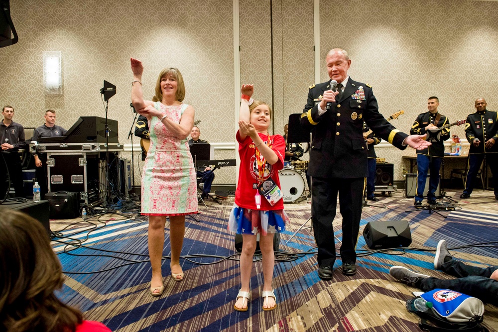 Dempsey and Wife Sing with Surviving Military Families