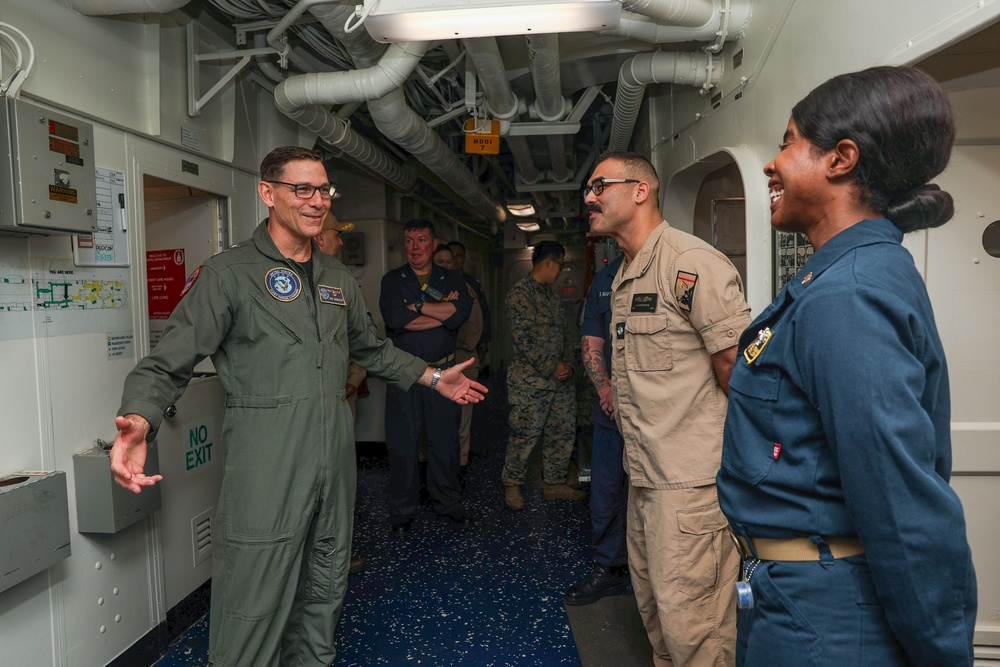 Vice Adm. Gumbleton visits USS Iwo Jima (LHD 7)