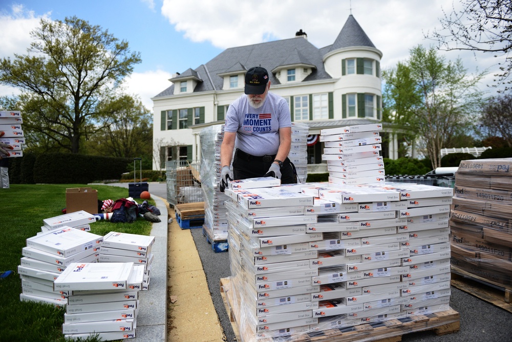 Navy Veteran Prepares Mother's Day Care Packages for Vice President's Residence