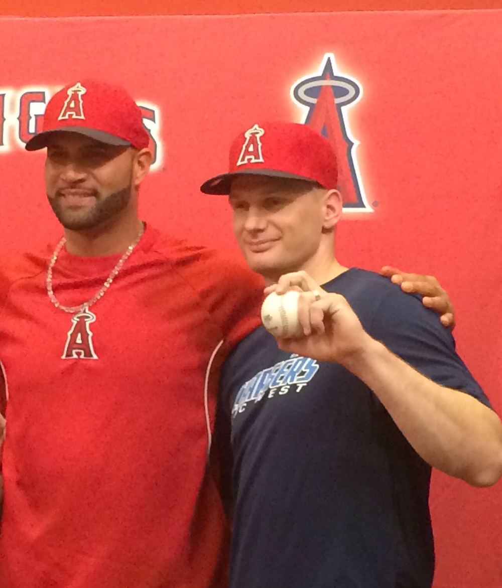 Air Force Sergeant Catches Pujols' 500th Career Home Run