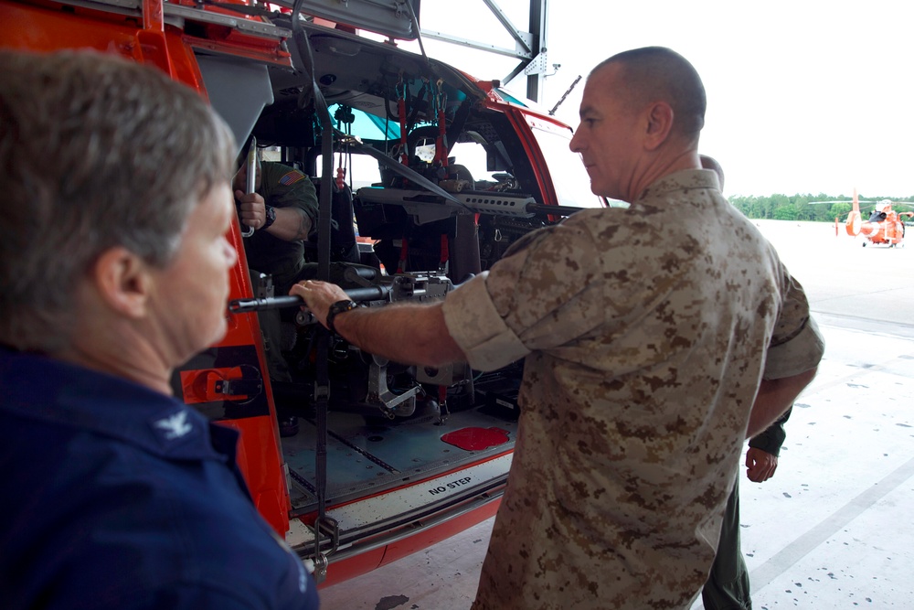 Senior Enlisted Advisor Visits Helicopter Squadron, Learns About Capabilities
