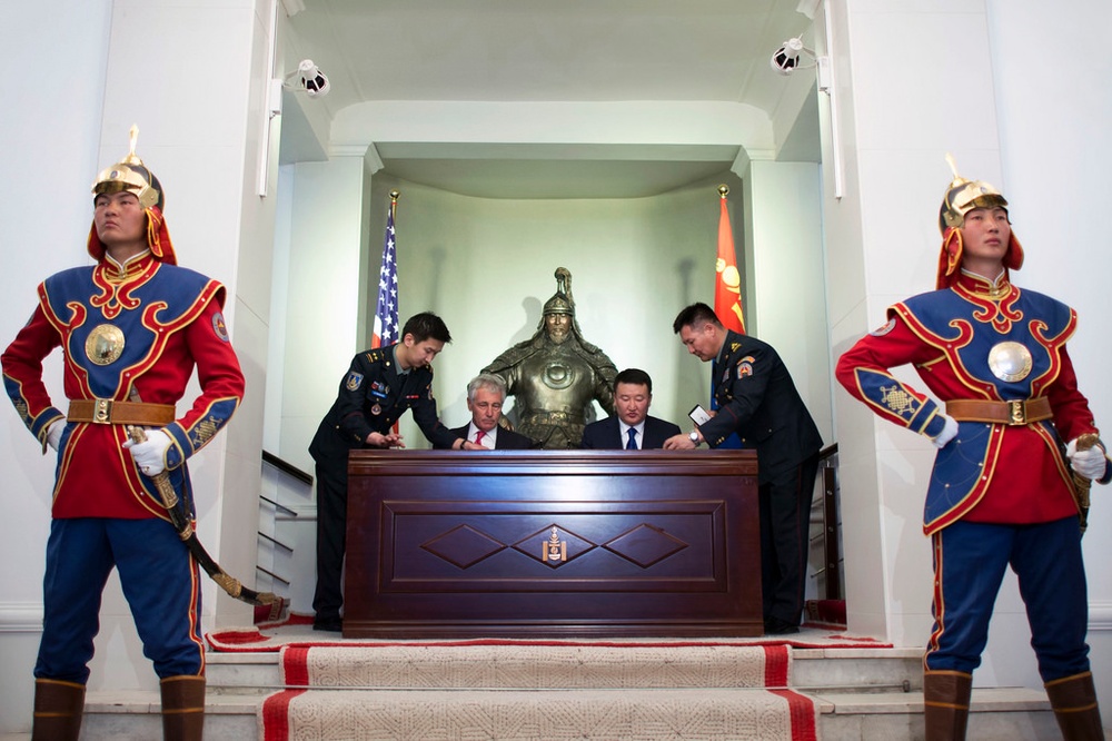 U.S. and Mongolian Defense Leaders Sign Joint Vision Statement