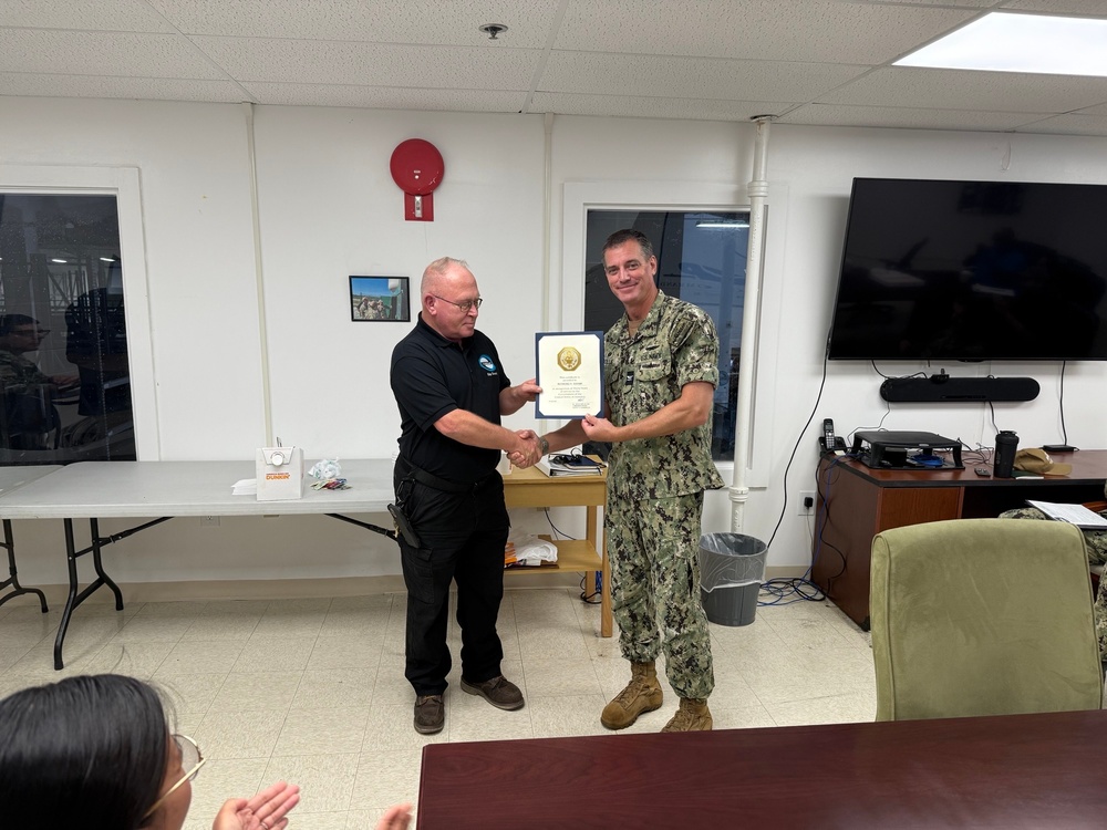 Raymond Swank receives 30 year length of service award