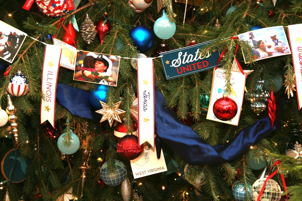 White House Christmas Tree Honors U.S. Service Members