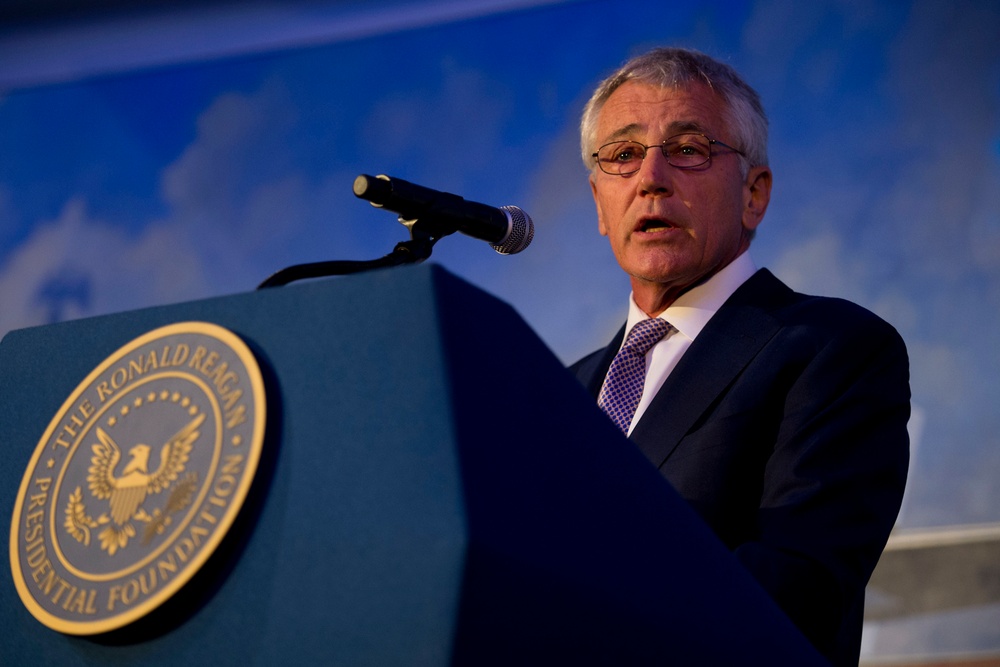 Hagel Warns of Risks from Budget Uncertainty, Sequestration