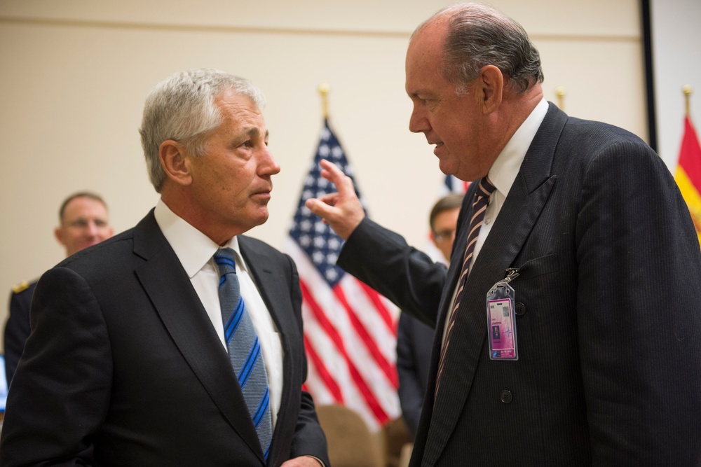 Hagel Meets with Australian Counterpart at NATO Headquarters