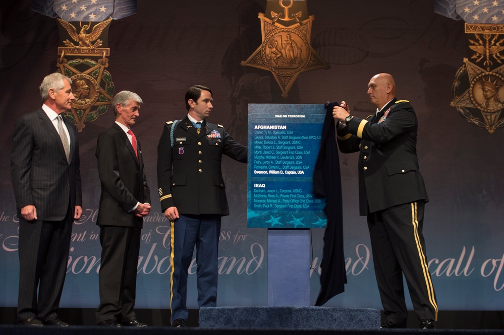 Army Chief Honors Medal of Honor Recipient Swenson at Pentagon Ceremony