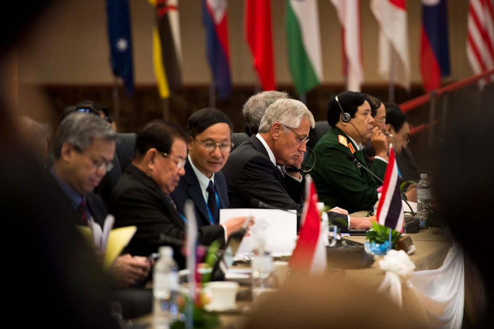 Hagel Attends ASEAN Defense Ministers Meeting in Brunei