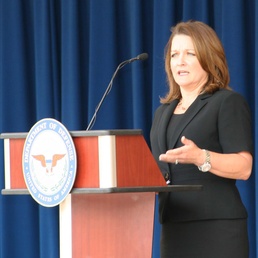 Pentagon Official Rallies Troops for Feds Feed Families Food Drive