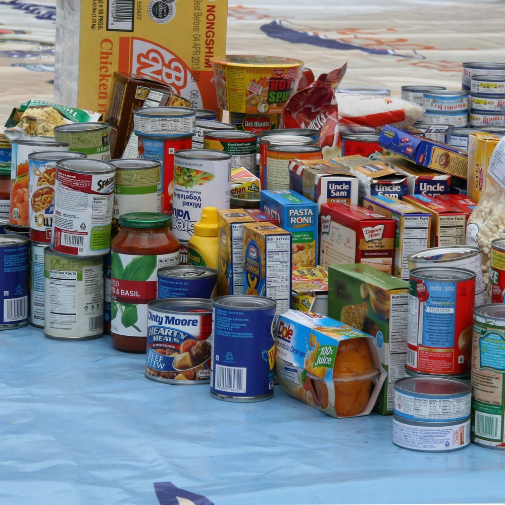 Pentagon Employees Donate Food and Supplies for 'Feds Feed Families' Drive