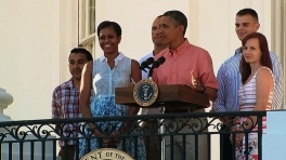 Obama Celebrates Independence Day with Troops, Families at White House