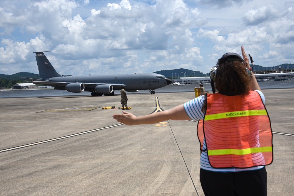 Experienced aviator takes final flight
