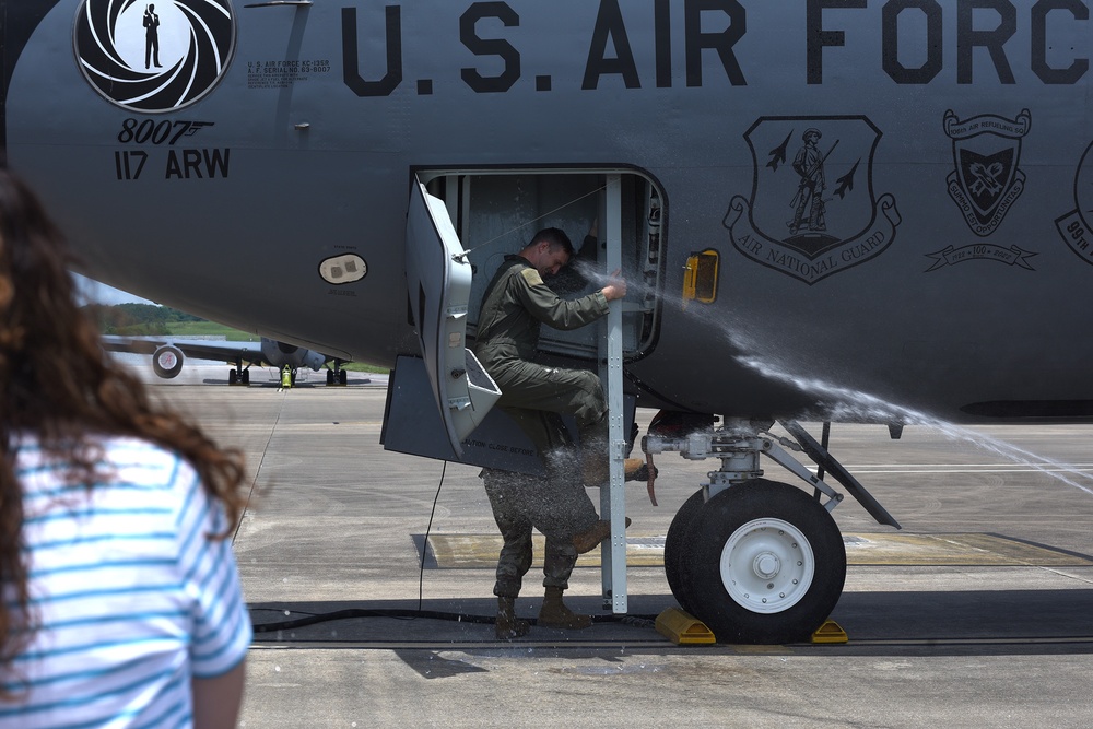 Experienced aviator takes final flight