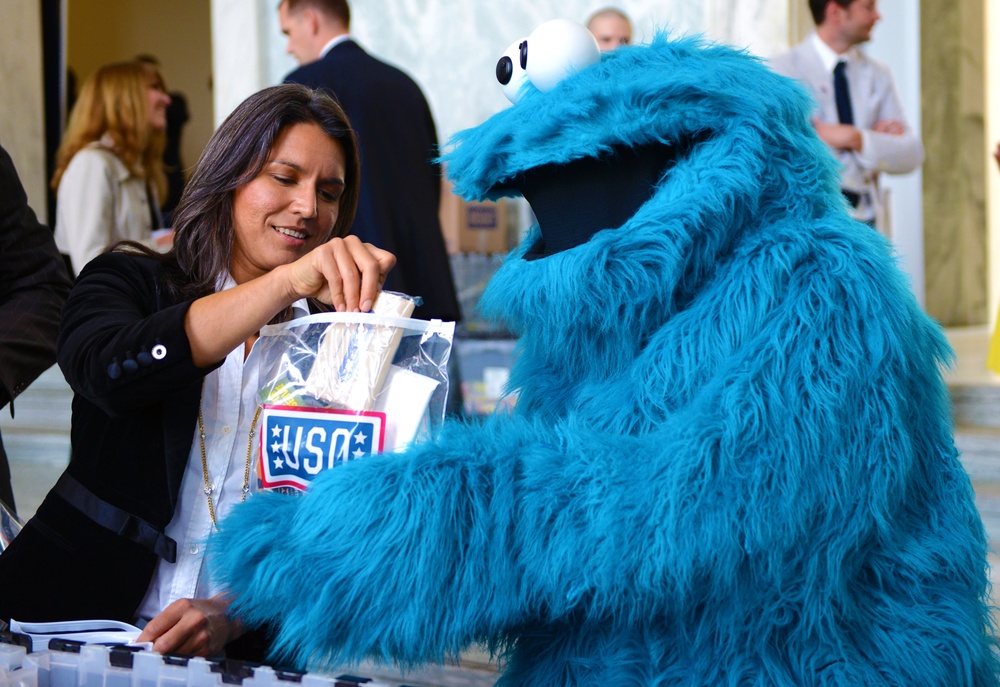 Gabbard, Cookie Monster Team Up for USO Care Package Drive