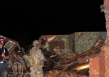 Oklahoma National Guard Responds in Tornado Relief Effort
